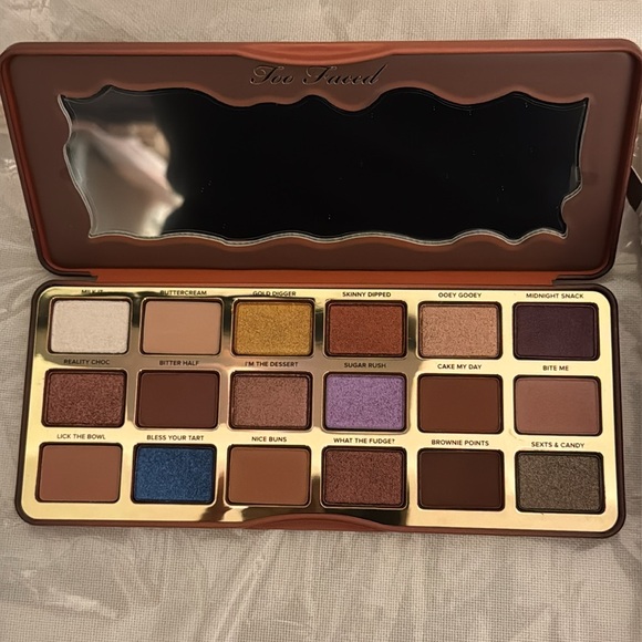 Too Faced Better Than Chocolate Eyeshadow Palette - NIB - Picture 3 of 6
